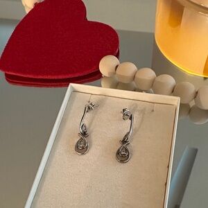 Stylish Silver & Diamond Drop Earrings